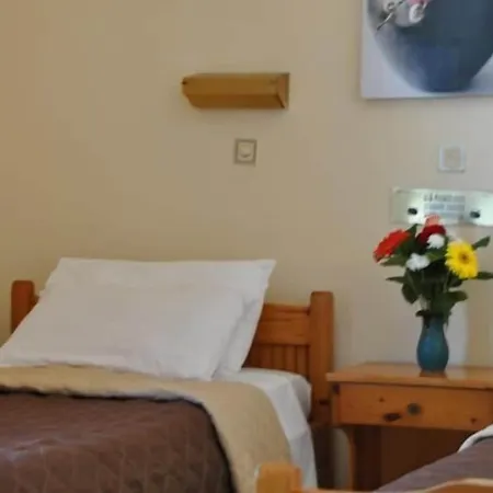 Yiorgos Hotel 2*