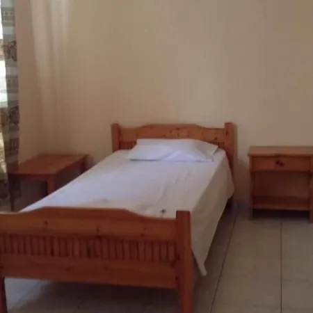 Yiorgos Hotel 2*