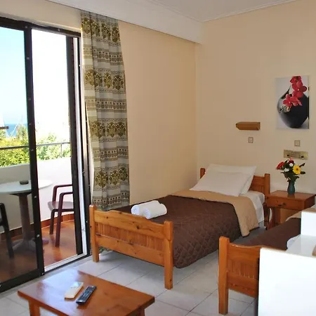 Yiorgos Hotel 2*